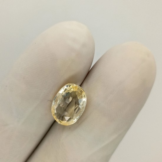 Yellow Sapphire (Pukhraj) 4.58 Ct Good Quality Yellow Sapphire (Pukhraj) 4.58 Ct Good Quality